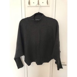 Zara Knit Cropped Sweater - Size M